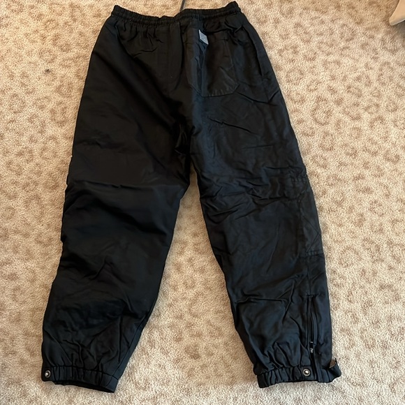 Kids size 7 black snow pants - Picture 2 of 3